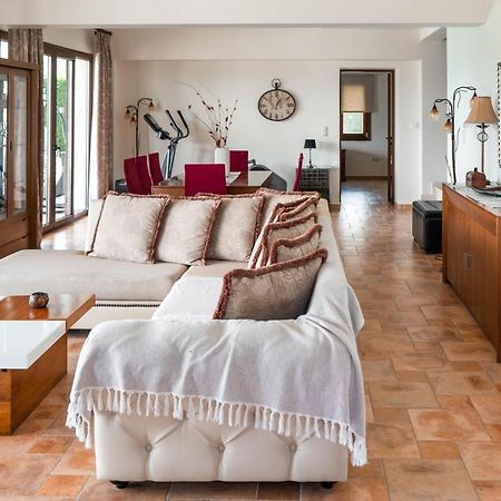 Luxury Villa Hera - Beachfront 罗达 外观 照片