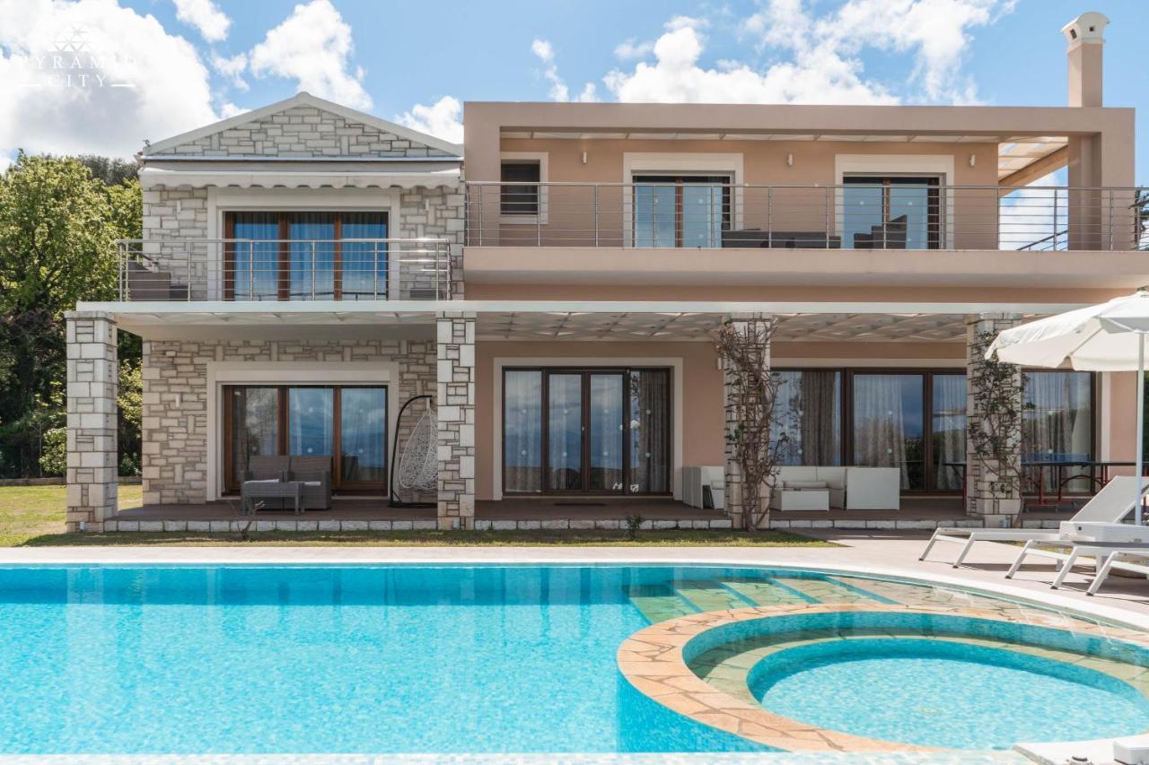 Luxury Villa Hera - Beachfront 罗达 外观 照片